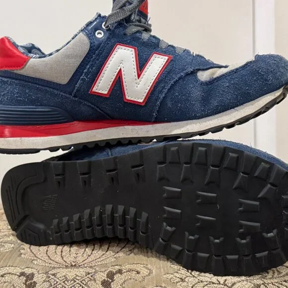 9.5 Paisley 574 blue suede. Lightly used. - Picture 5 of 10